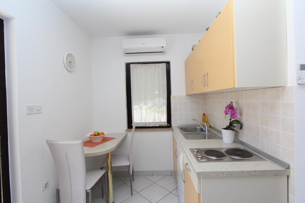Apartments Pataj Rovinj Exterior photo